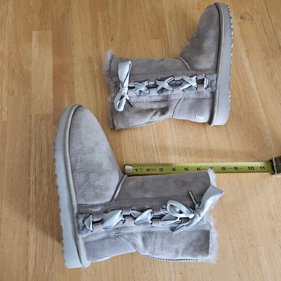 UGG Pala Women's Sheepskin Bow Lace Up Boot 1017531 Seal US 8 - Picture 7 of 11